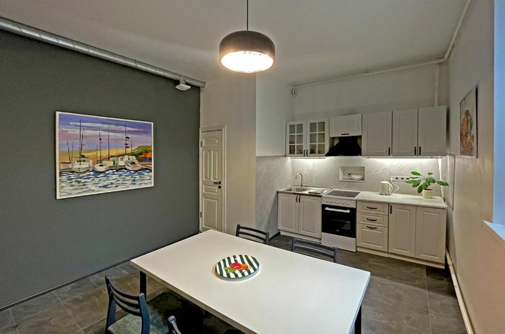 Artist Apartment Вильнюс Экстерьер фото